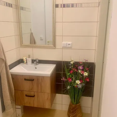 Kolonada Apartment *